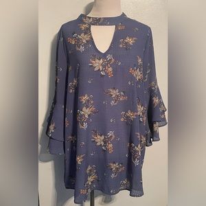 Janette Plus bell sleeve top